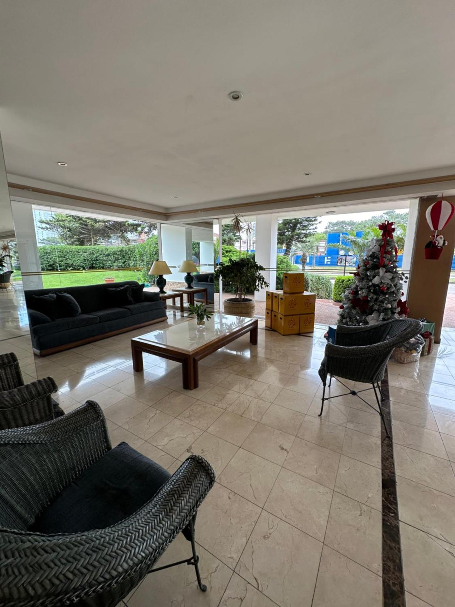 Hermoso apartamento, Torre de categoría Long Beach, en la mejor ubicación de Punta del Este Exterior foto