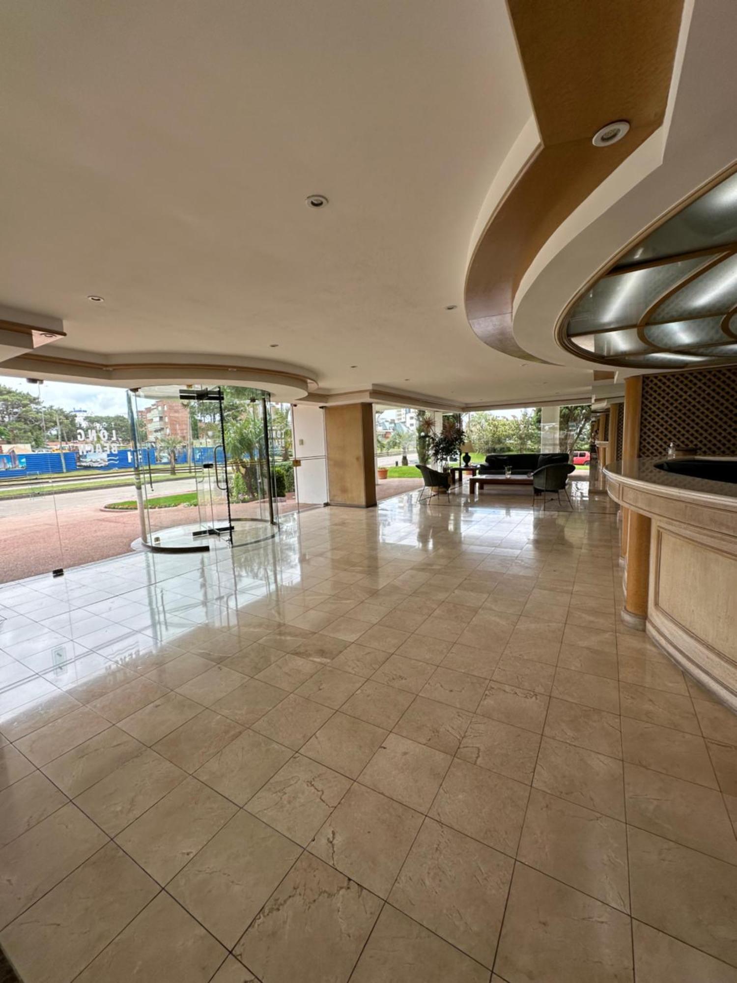 Hermoso apartamento, Torre de categoría Long Beach, en la mejor ubicación de Punta del Este Exterior foto