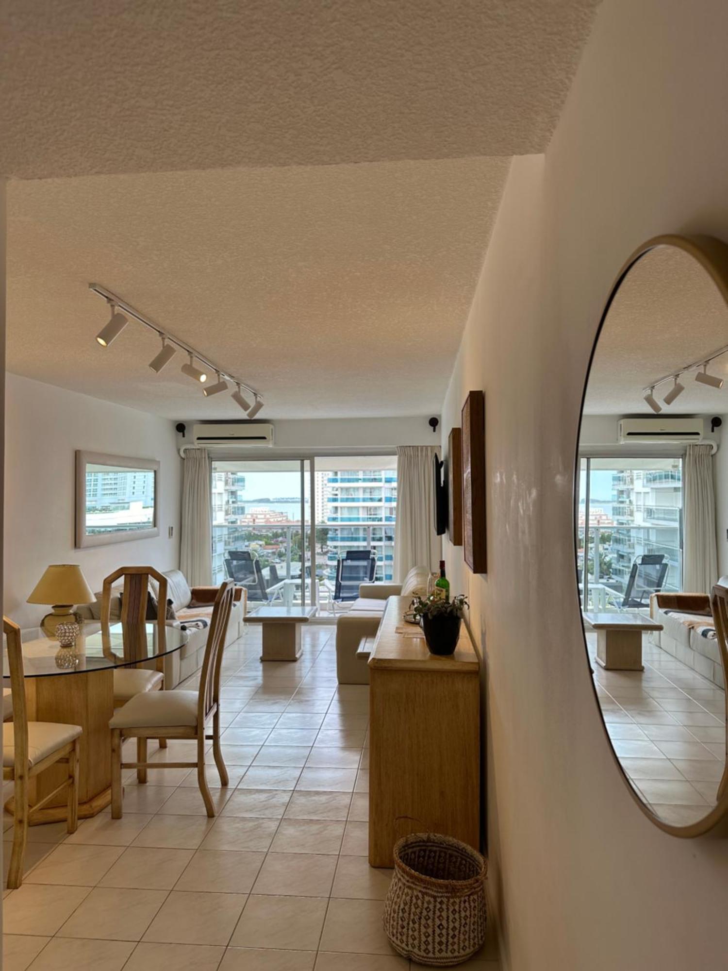 Hermoso apartamento, Torre de categoría Long Beach, en la mejor ubicación de Punta del Este Exterior foto